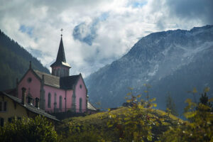 Alps Church 2586 - Photo by Ron Miller - ronmiller.com